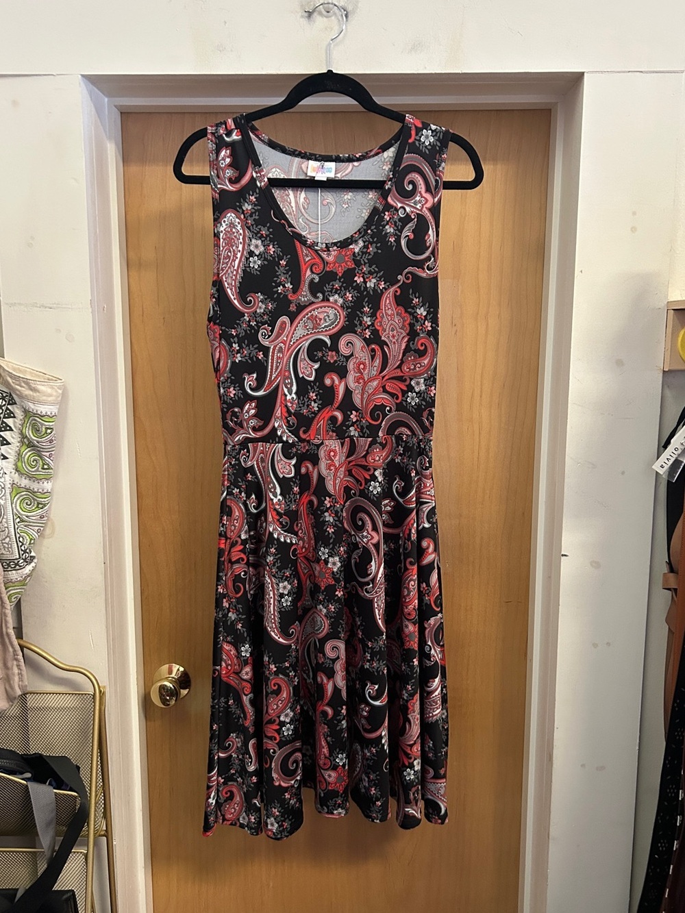 LuLaRoe Fit and Flare Paisley Slinky Dress with Pockets Black Red  - size M